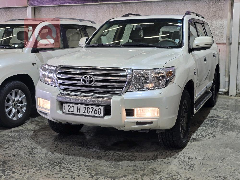 تويوتا لاندكروزر